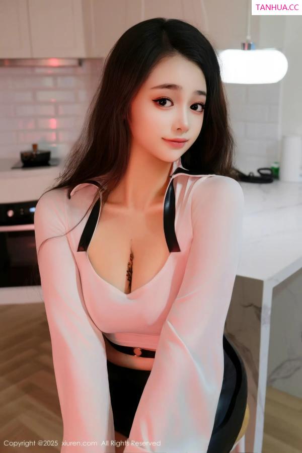   [XiuRen]高清写真图 2025.11.17 No.10993 福福_Thrive 丰满身材第40张图片
